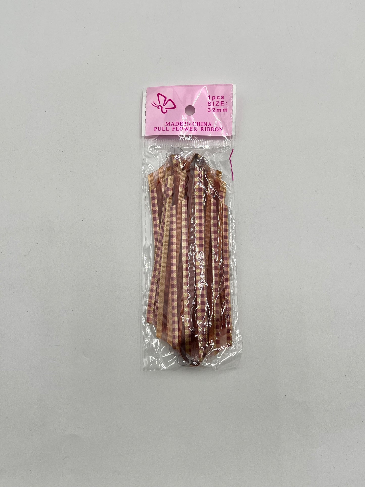 Checkered Pull Ribbon Collection