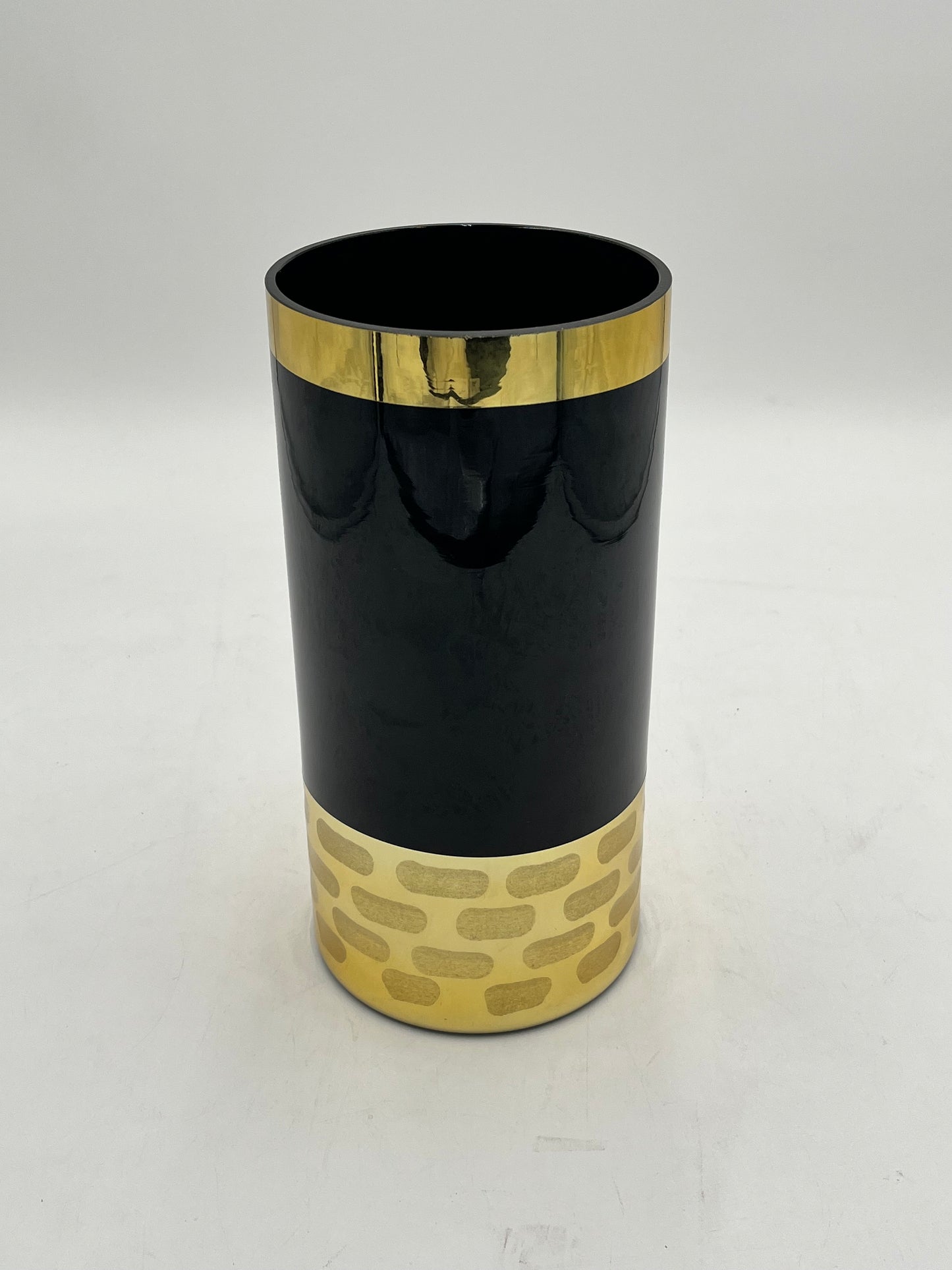 Lustrion Collection