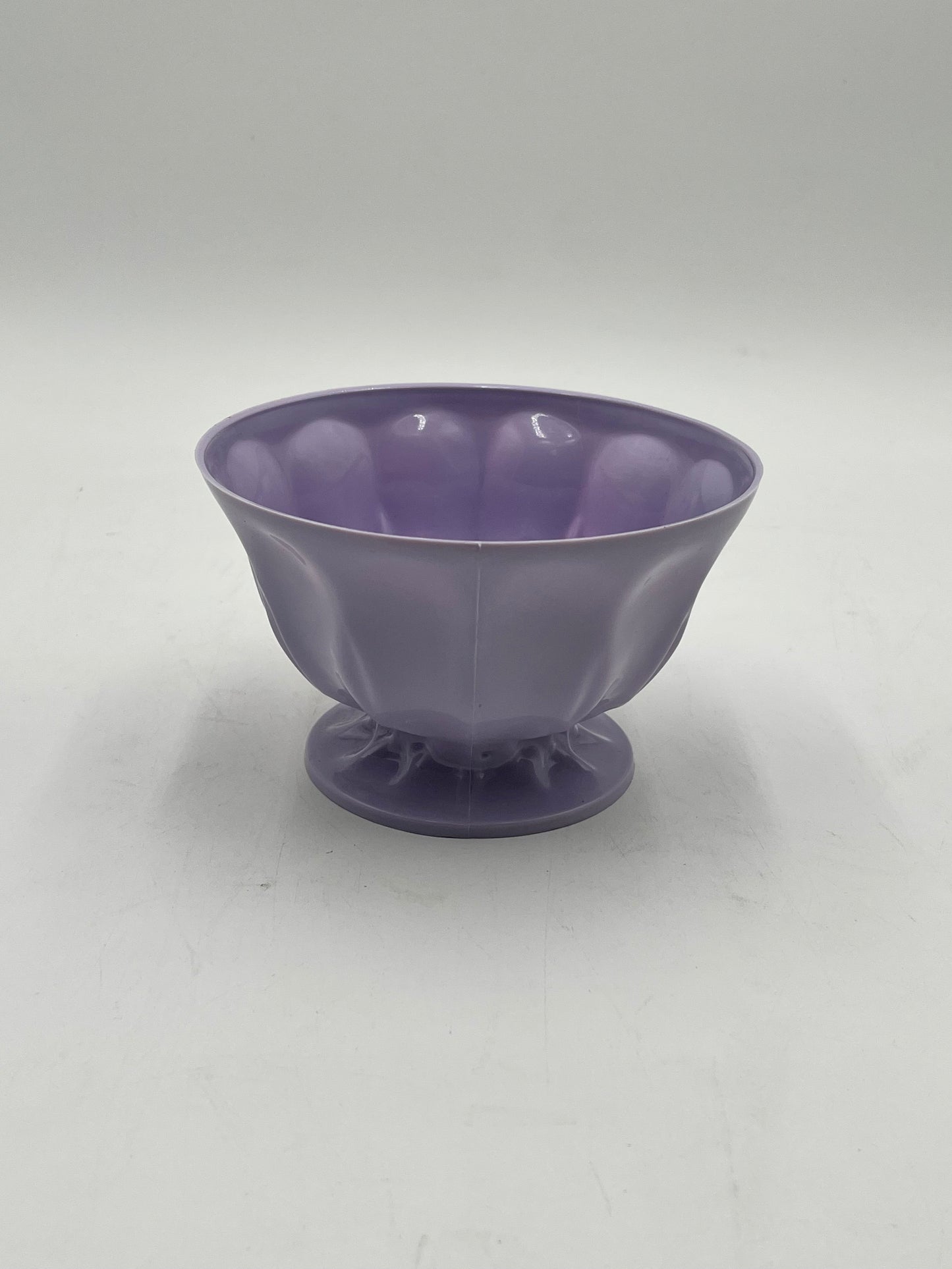 A pastel pedestal bowl in lilac. Perfect 4x6 floral base for décor or sympathy tributes. Available @ floralsuppliespoint1.com for $5.99 each