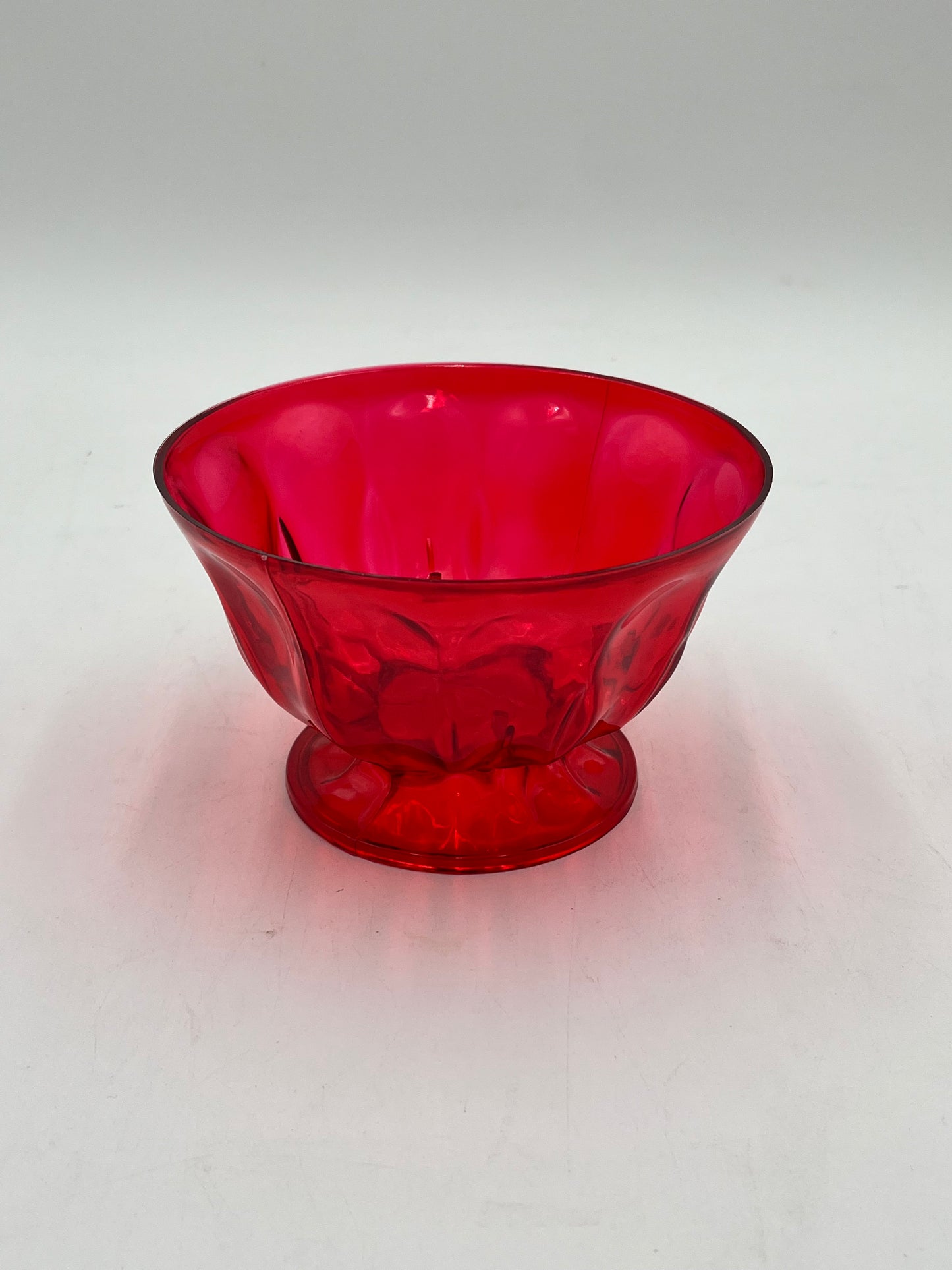 A pastel pedestal bowl in red. Perfect 4x6 floral base for décor or sympathy tributes. Available @ floralsuppliespoint1.com for $5.99 each