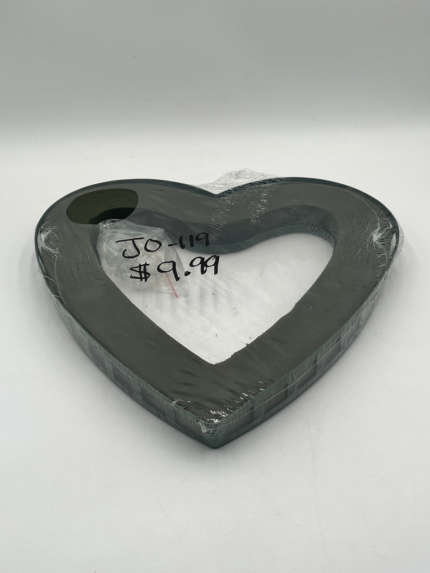 Large 16"x16" floral foam heart wreath, open center—ideal for tributes, weddings and arrangements. Sold by floralsuppliespoint1.com