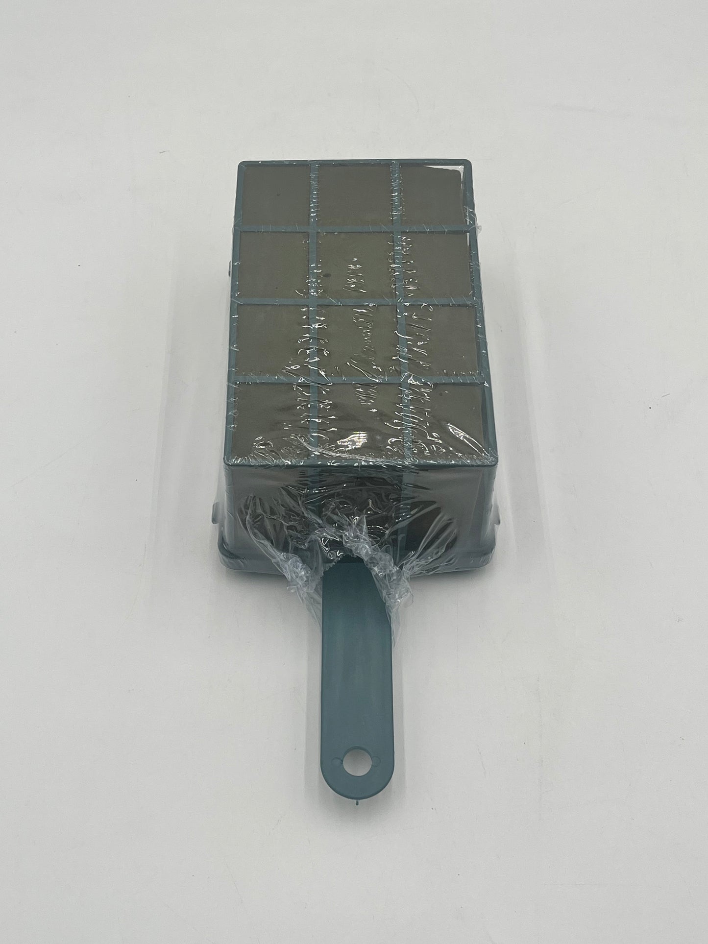 Floral foam cage holders with handles in small 4x3x3 & medium 7x5x3 sizes. Perfect for sturdy flower arrangements & displays. Sold by floralsuppliespoint1.com