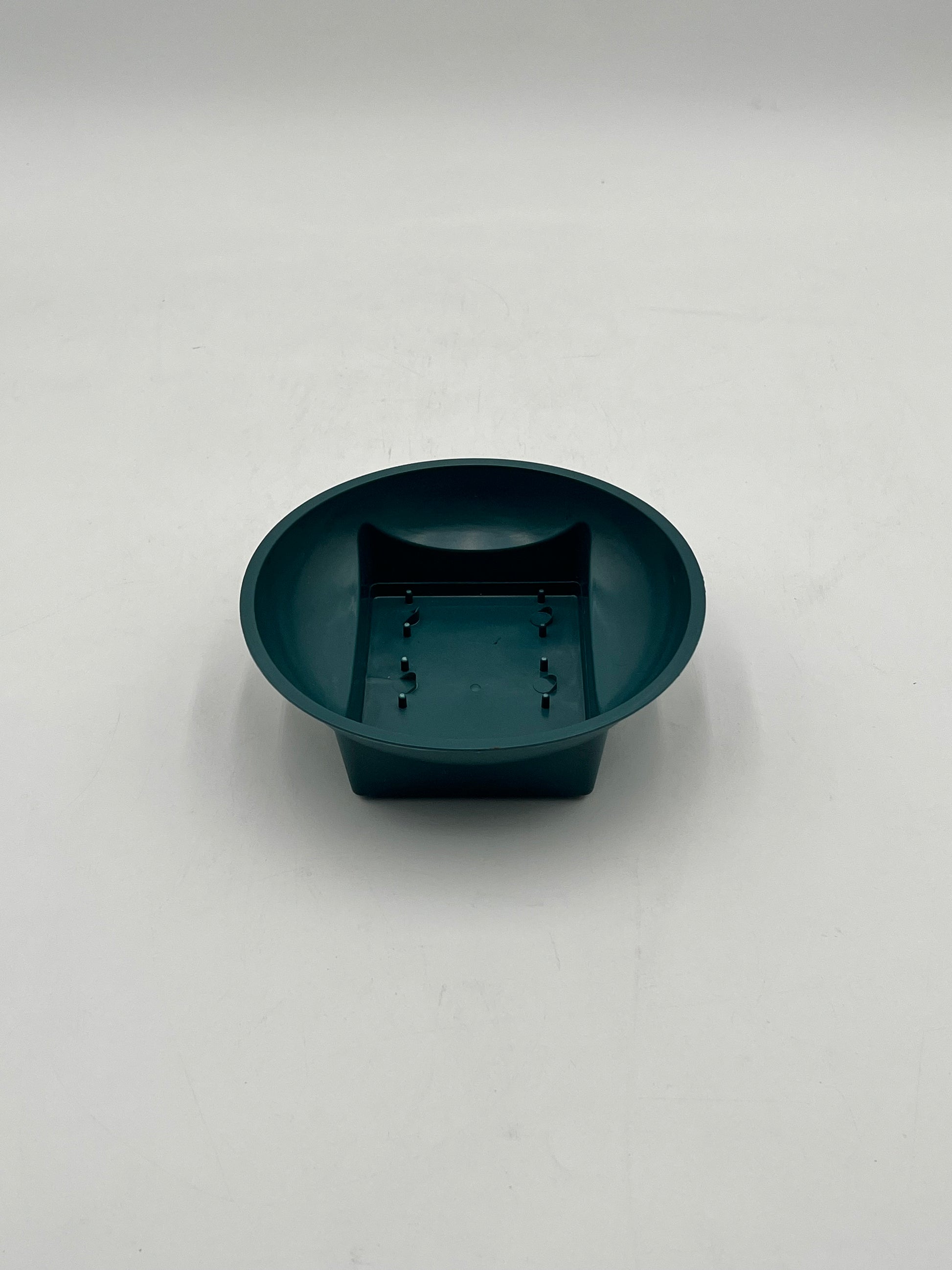 Small Round 6" w/2" Depth – Perfect for petite table displays or altar arrangements. Available @ floralsuppliespoint1.com