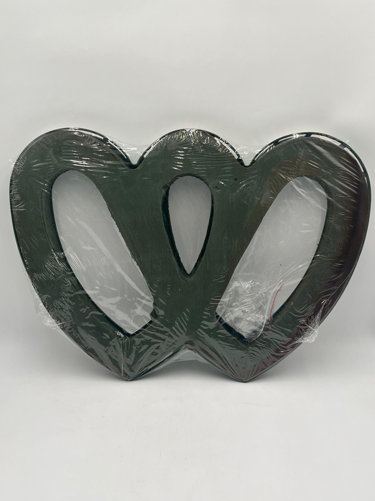 Double Heart Floral Foam Bases for tributes, weddings & crafts. Available Medium (13x18), Large (16x23) & X-Large(18x24) sizes. Sold by floralsuppliespoint1.com